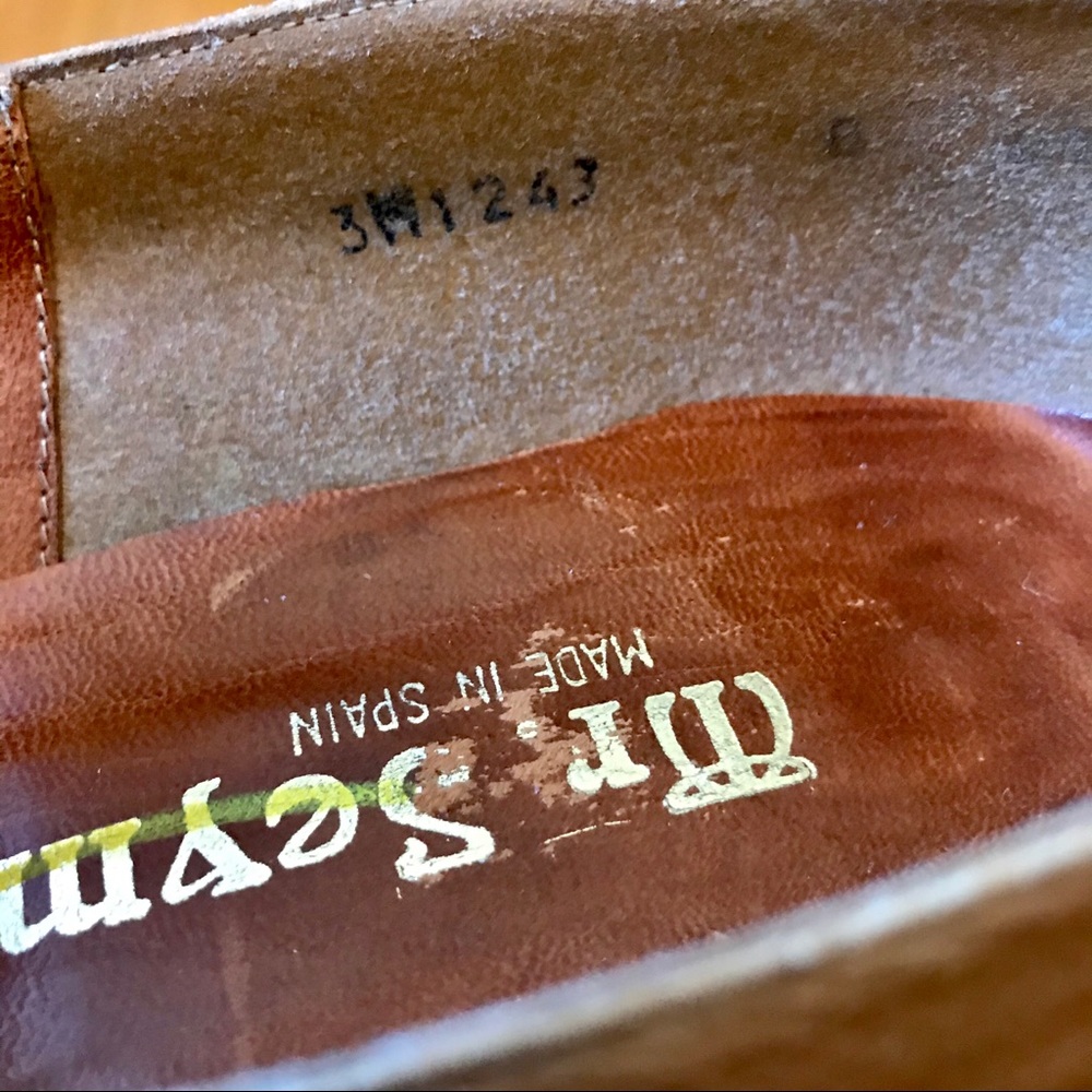 🐘 Mr. Seymour Vintage Camel Leather Pumps - Picture 5 of 6